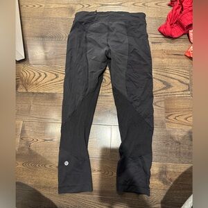 Lululemon capri leggings size 4